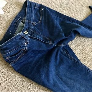 JEGGINGS White House Black Market Size 6